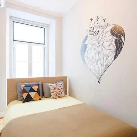 Pleasant Shared In The Historic Center Of Guest house Lisbon